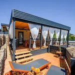 Сasa de vacaciones Mediterranea - Luxury Mobile House With Sundeck
