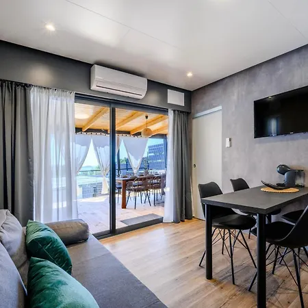 度假居 Mediterranea - Luxury Mobile House With Sundeck 德拉格