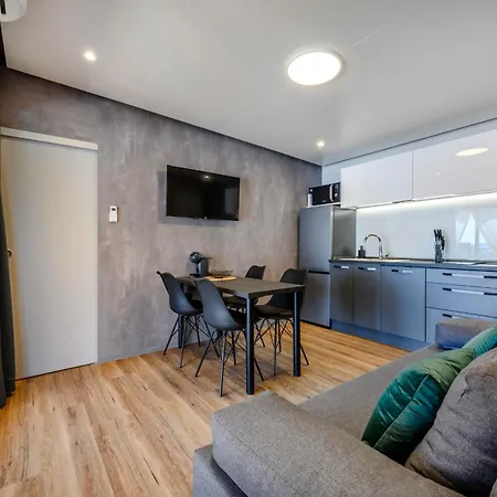 Mediterranea - Luxury Mobile House With Sundeck 度假居 德拉格