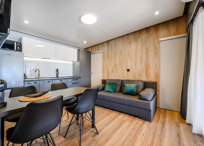 Дом отдыха Mediterranea - Luxury Mobile House With Sundeck